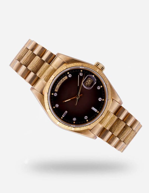 Golden Strap Analogue Watch - Image 2